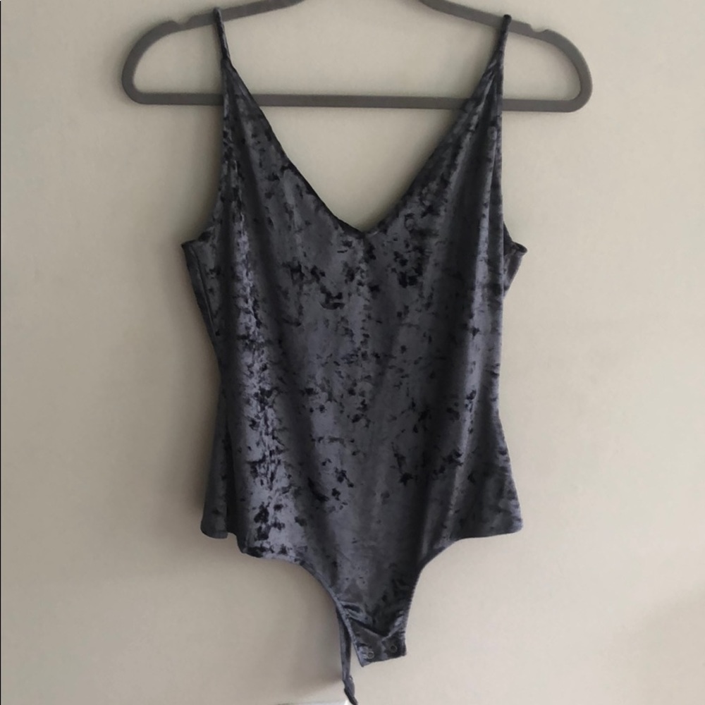 Velvet body suit with snap